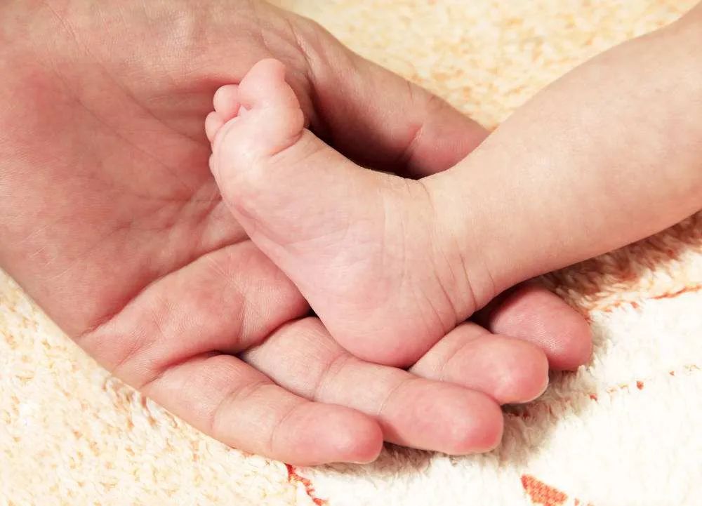 試管嬰兒與自然懷孕有區(qū)別嗎？胚胎移植和自然受孕區(qū)別