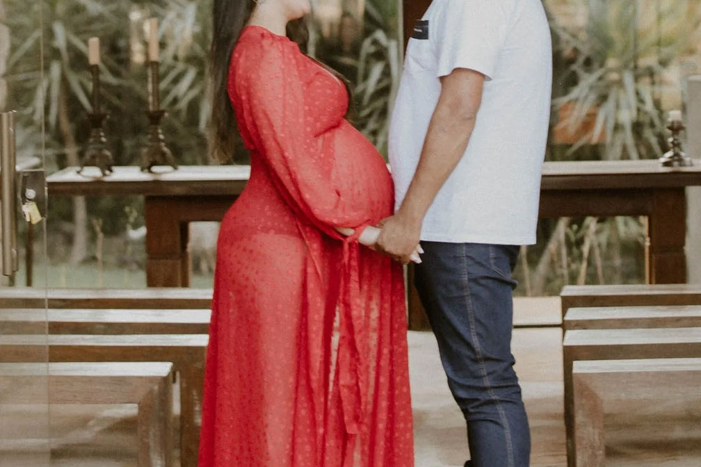 懷孕的夫婦 懷孕的夫婦