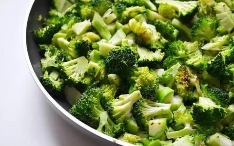西蘭花哪些人不適合吃？西蘭花的功效與禁忌和副作用